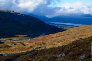 The valley of Björkliden in autumn